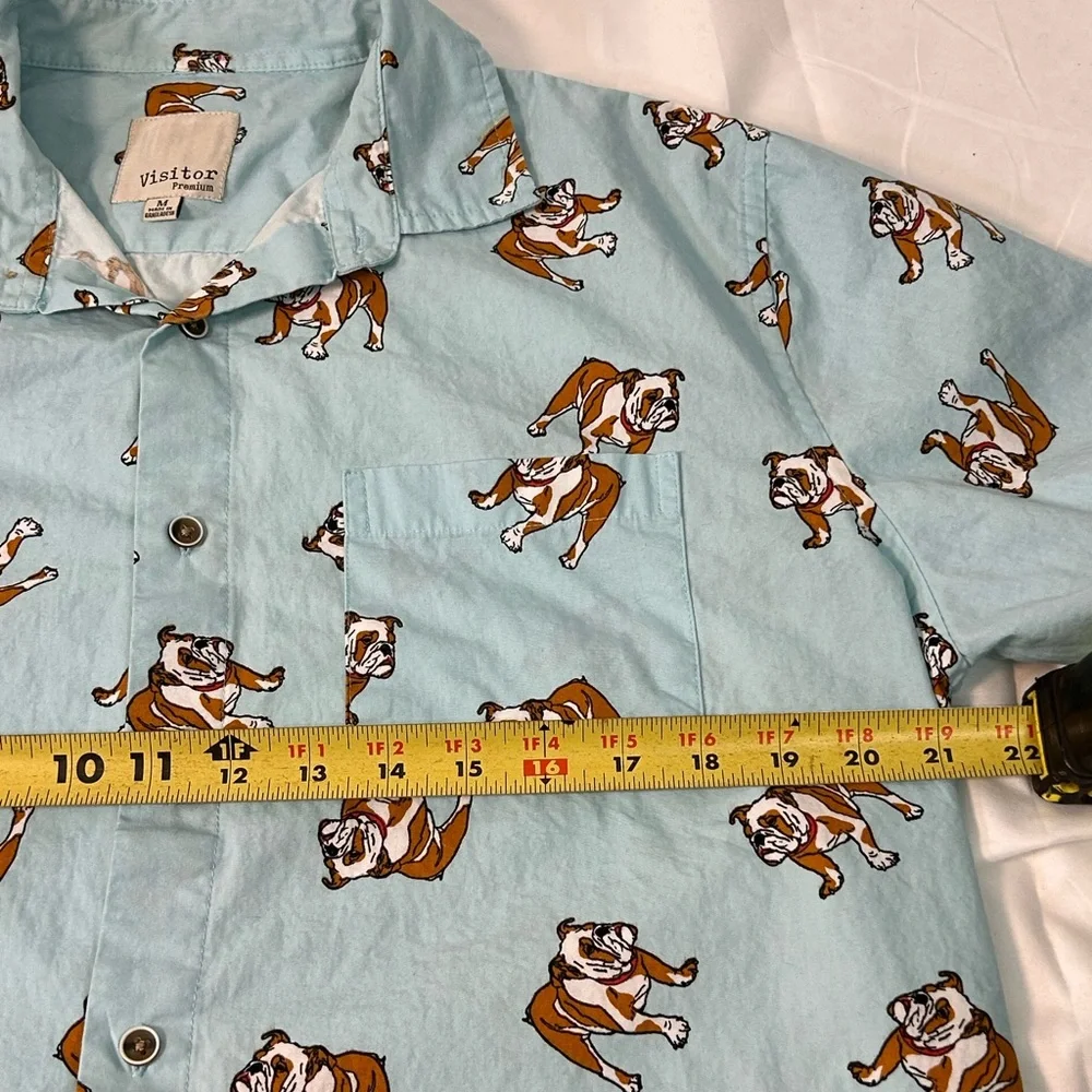 Visitor Premium English Bulldog Short Sleeve Button Down Shirt Men’s Medium‎